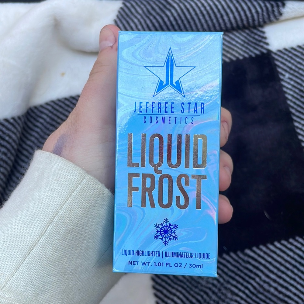 Liquid frost highlighter